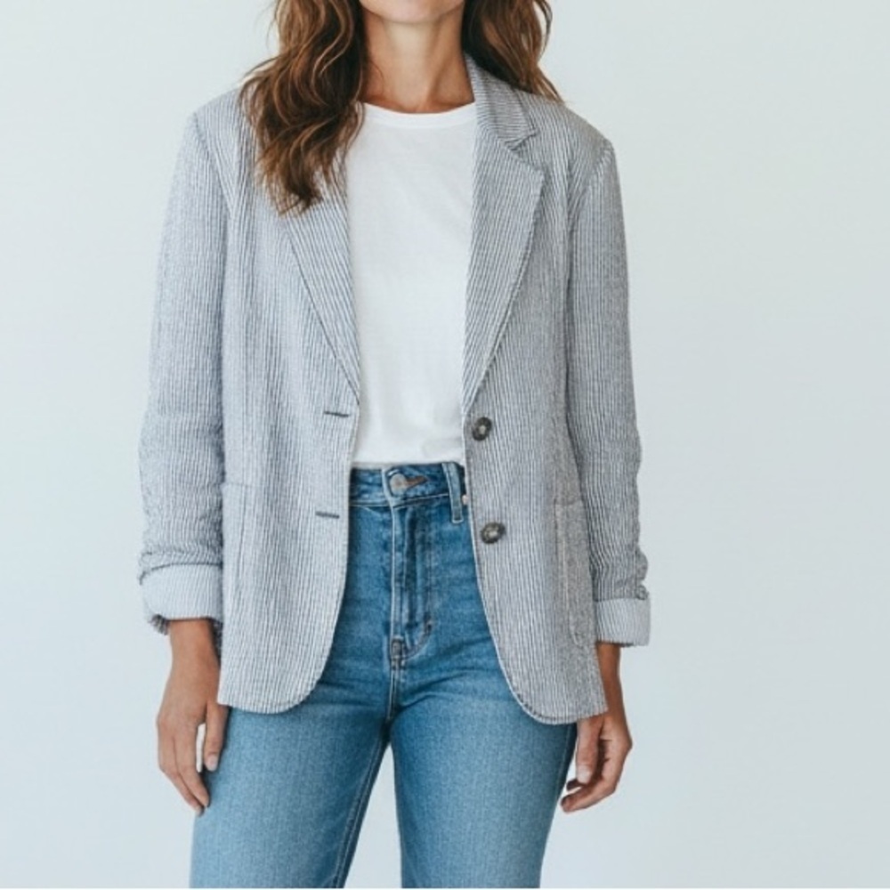 Chico's Seersucker Striped gray white yellow Yachtie Blazer coastal classic - Picture 2 of 16